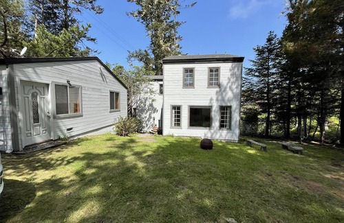 Manchester House | River Rock Beach House, Irish Beach private access