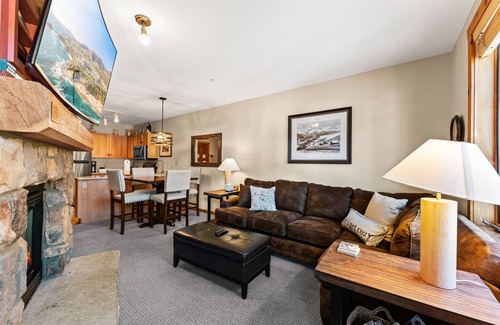 River Run Condo | River Run Condo w/Scenic Mountains Views; Steps from Gondola, Shops & Dining