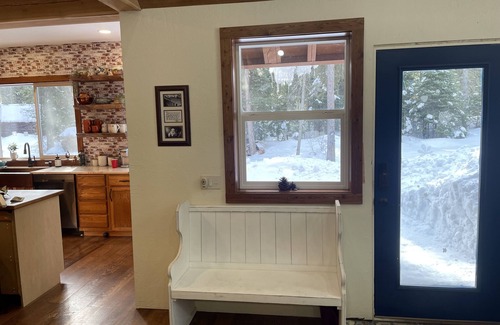 Pinnacle House | River Run Lodge - Your Tranquil Retreat 20 minutes from Glacier National Park