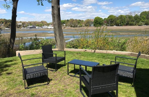 Gloucester House | River's Edge: A charming 2BR riverfront home in Gloucester.