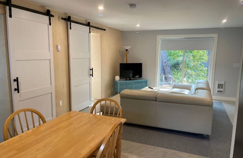 Clearwater Apartment | River's Edge Retreat Scoria Suite for 4 on the Clearwater River