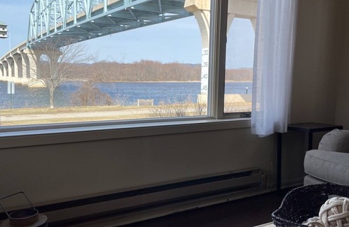 Wabasha House | River View 3-bedroom home in downtown Wabasha, MN