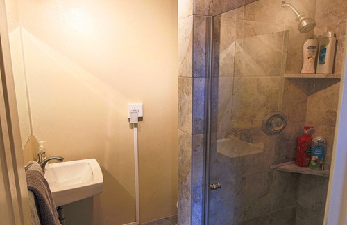 La Verkin Condo | River View Guest Condo