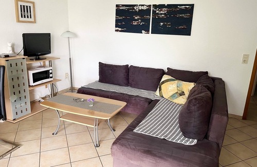 Reil Apartment | River View Retreat in Reil