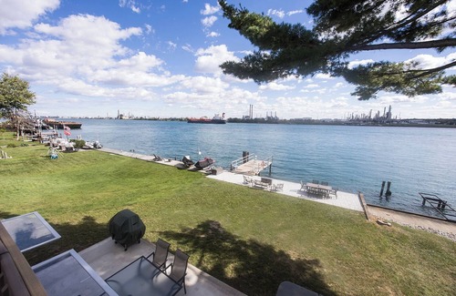 Port Huron House | Riverfront 3BR w/2 Kings, Hot Tub & EV Charger