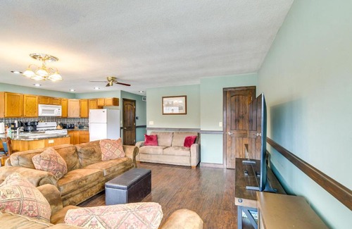 Pella House | Riverfront Cabin Near Dtwn Pella with Game Room!