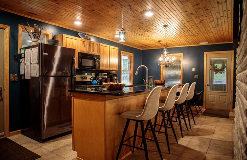 Clarington House | Riverfront Cabin On The Clarion River. Just Upstream From Cook Forest State Park