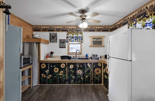 Points Ski Chalet | Riverfront Cabin, Wood Stove, Fire Pit & Grill