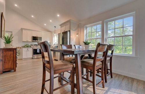 Kennebunk House | Riverfront! Close to Dock Square & Beach! KBK/KPT