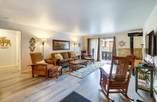 Estes Park Apartment | Riverfront Condo Near Downtown Estes Park!