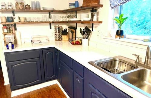 Champlain House | Riverfront Cottage and Cabana. 3-bedroom, 2 bath on the Lazy, Great Chazy, River
