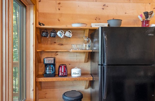Nixa Cabin | Riverfront custom built cabin offering the best of the Unique Ozarks