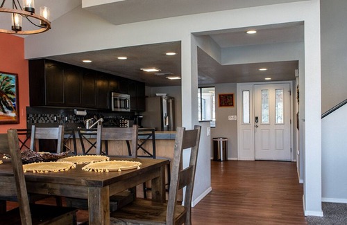 Parker Dam House | Riverfront Escape 3BD right on the water!