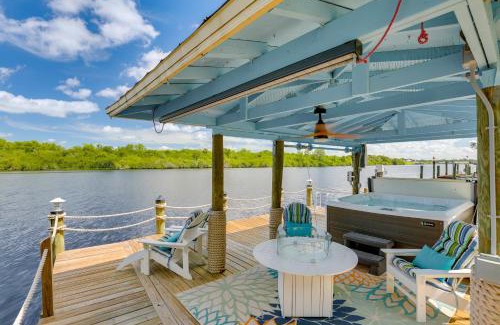LaBelle Apartment | Riverfront Florida Studio with Pool and Hot Tub Access