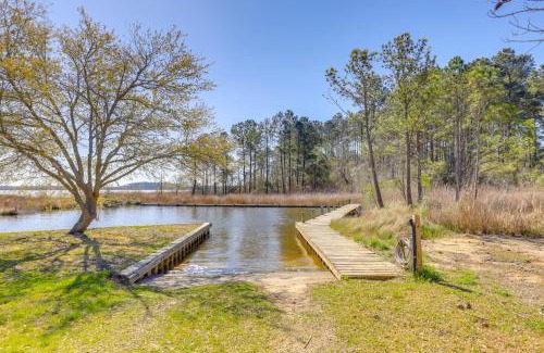 Hobucken Apartment | Riverfront Haven Converted Barn with Deck in Aurora