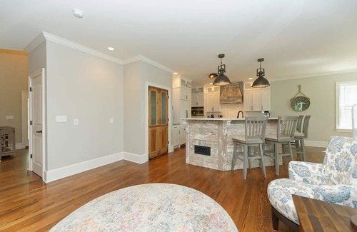 Johnsonville House | Riverfront home on the Hudson, minutes to Saratoga