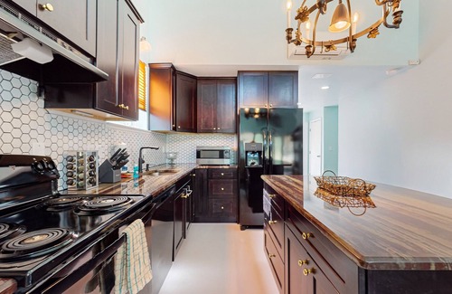 Highland House | Riverfront home with internet, washer and dryer, and perfect for kayaking