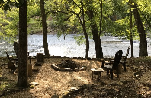 Ellijay Cabin | Riverfront, loud rapids, on tubing path - easy access (neighboring River's Echo)