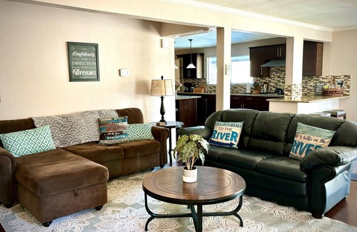 Grants Pass House | Riverfront on the Rogue! Ideal Southern Oregon location