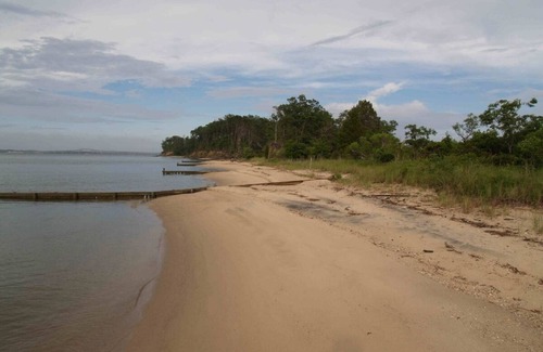 Topping Cottage | Riverfront - Rustic Cottage - 3+ acres - Wide Private Beach