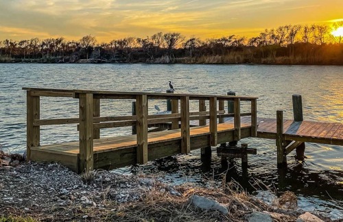 Matagorda RV Rental | Riverfront RV Spot #4