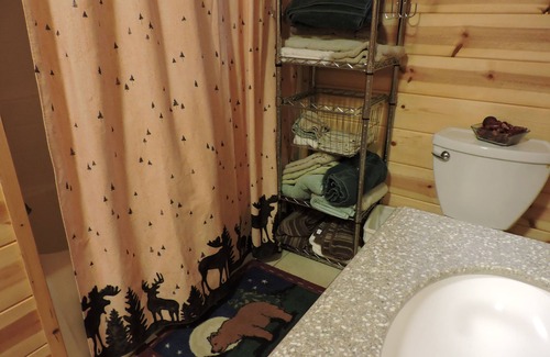 Brasstown Cabin | Riverfront, , WIFI, Cell, Folk School, Pet Friendly w/Fence