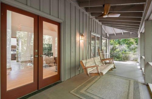 Lynn House | Rivers Edge Casita with River views