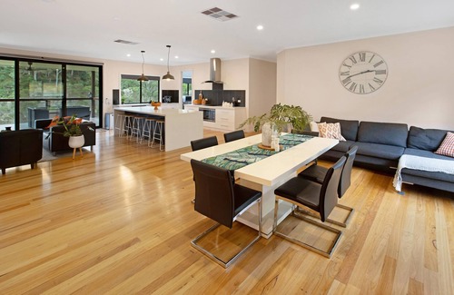 Toorloo Arm House | Rivers Edge - Experience a truly unique and serene holiday