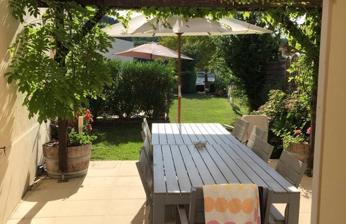 Mauzac-et-Grand-Castang House | Riverside House with pool, 4 bedrooms, 3 bathrooms, spacious with all ammenities