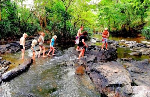Udawalawa Hotel | Riverside Bird Paradise