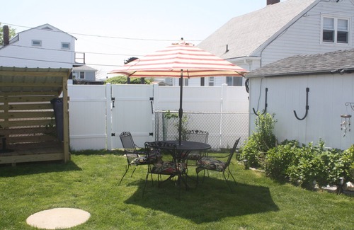 Portsmouth House | Riverside Bungalow Shortterm discounts for extended stay professionals!