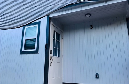 San Saba Cabin | Riverside Cabin in Bend, Tx. 5 Minutes From Colorado Bend State Park