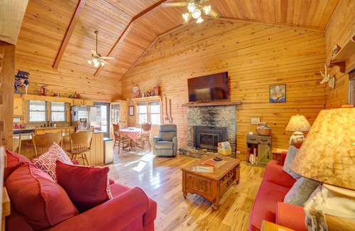 Canton Cabin | Riverside Cabin with Hot Tub and firepit pet Friendly