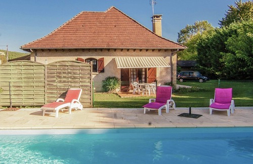 Condat-sur-Vezere Villa | Riverside Charm in Périgord Noir