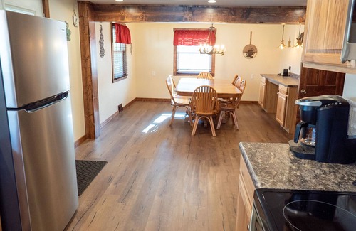 Confluence House | Riverside Cottage | 3BR,2BA, Hot Tub, Direct River Access!