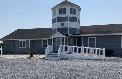 Fishing Creek House | Riverside Lodge Bed & Breakfast on the Honga River UNIT D