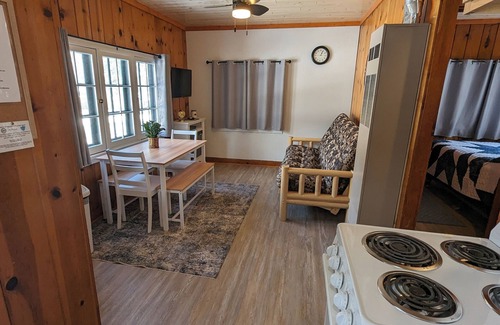 Park Rapids Cabin | Riverside Point Resort #3 | 2 Bed, 1 Bath