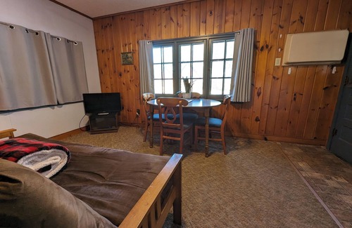 Park Rapids Cabin | Riverside Point Resort #6 | 2 Bed, 1 Bath