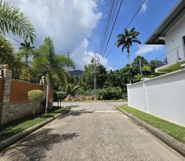 San Juan Bed & Breakfast | Riverside Poolside Apartment