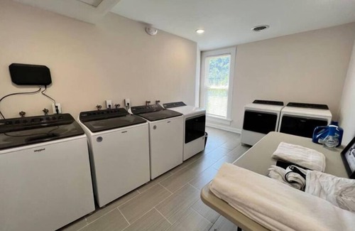 Fries Apartment | Riverside Refuge at The Washington Inn 2