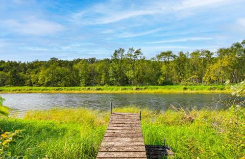 Crosby House | Riverside Retreat in Crosby Pet Friendly!