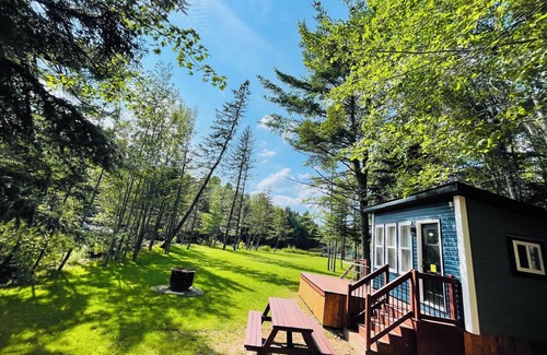 Moncton Cabin | Riverside RnR Offgrid Cabins - Blue Cabin , Shediac NB