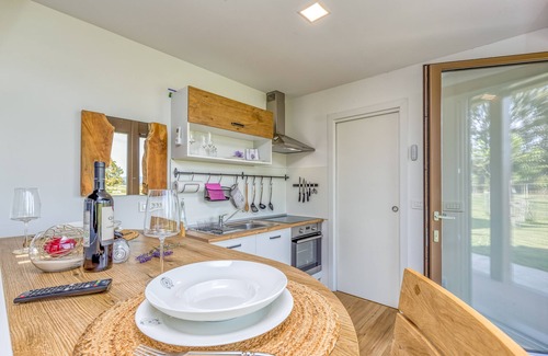 Metlika House | Riverside Suite Ane private beach, Gradac, Slovenia