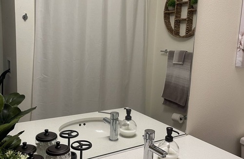Corbett - Terwilliger - Lair Hill Apartment | Riverside- the home away from home