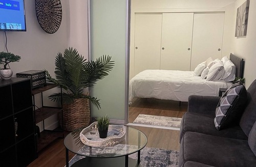 Corbett - Terwilliger - Lair Hill Apartment | Riverside- the home away from home