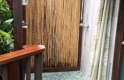 Wainiha House | Riverside Tranquility in Paradise — 1/2 mile from the ocean (TVNC #1231)