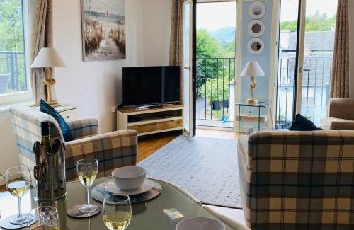 Balloch Apartment | Riverside View Apartment in Balloch, Loch Lomond