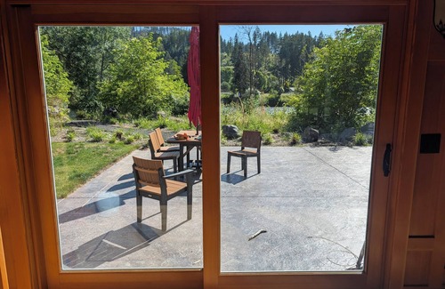 Vida House | RiverSong Main: 3br 2ba River Access, Rock Pool, Creek View, Nature Life