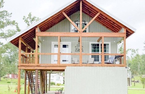Uvalda Cottage | Riverview cottage by Altamaha River in Uvalda - Perfect for a getaway