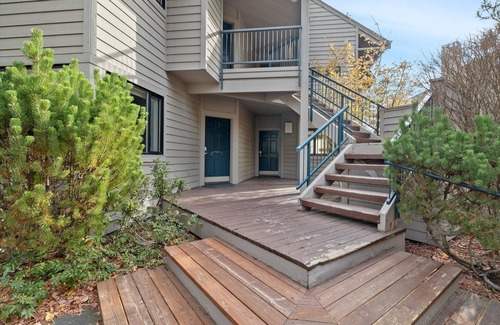Century West Condo | RiverView Hideaway – Trip for 2!